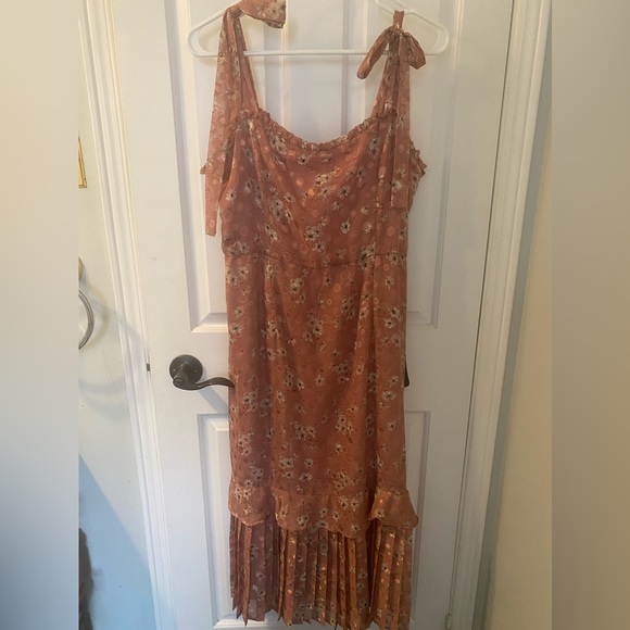 Lulus MIDI Dress - Picture 2 of 4